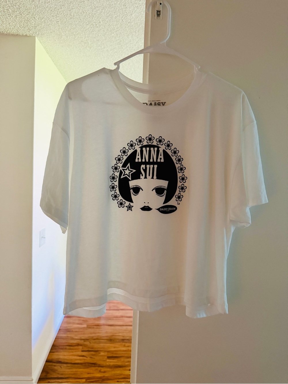 daisy chain x anna sui limited edition white graphic tee size XXL